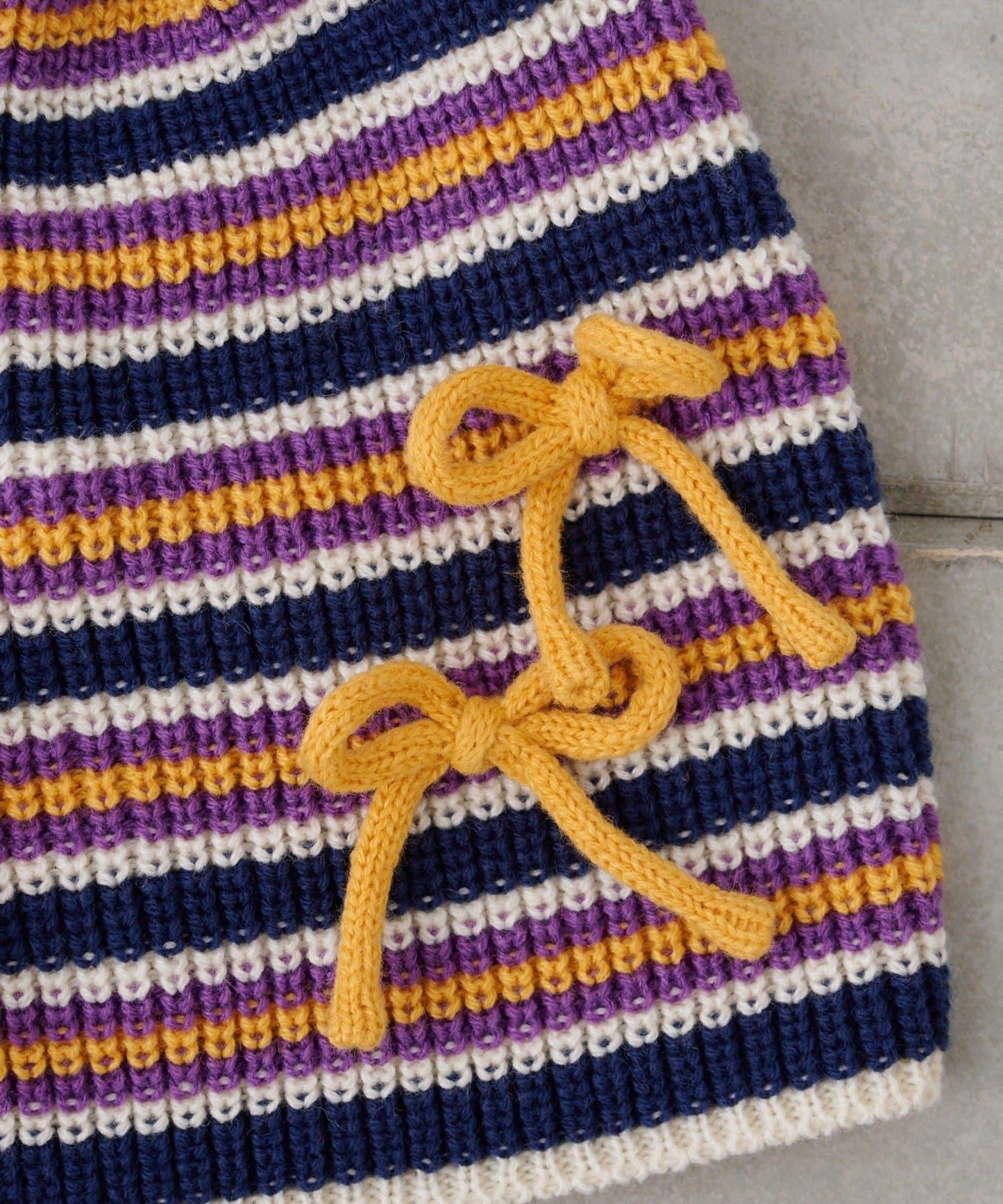 【HELLO.SANFRANCISCO/ハローサンフランシスコ】帶蝴蝶結多色條紋針織帽