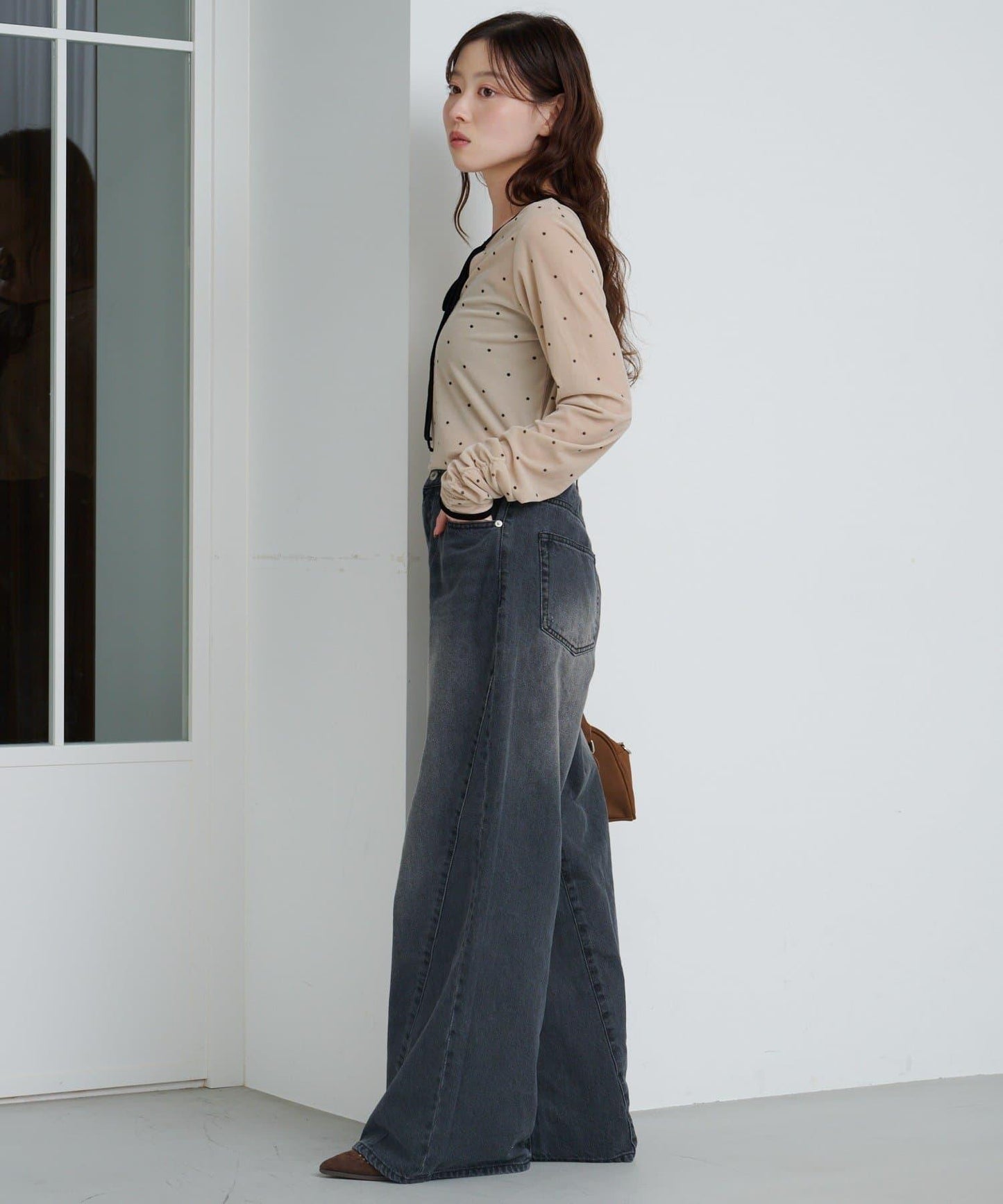 波點天鵝絨蝴蝶結套頭衫