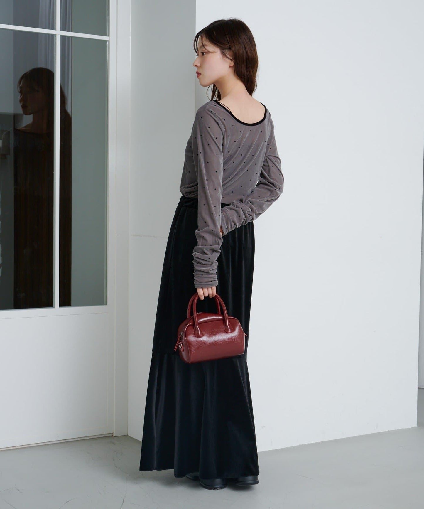 波點天鵝絨蝴蝶結套頭衫