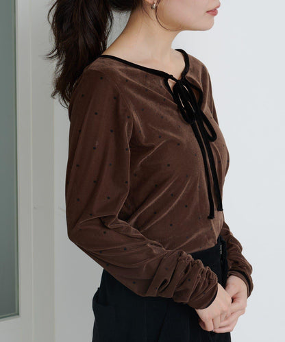 波點天鵝絨蝴蝶結套頭衫