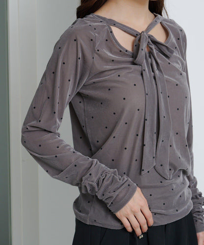 波點天鵝絨蝴蝶結領套頭衫