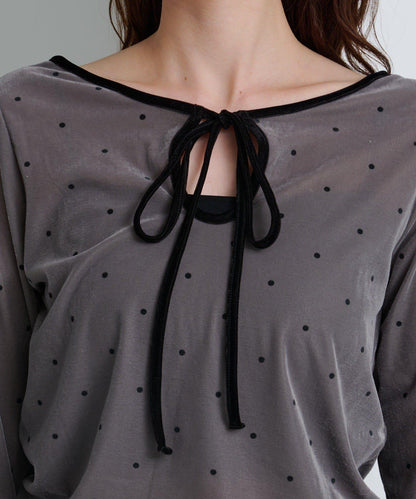 波點天鵝絨蝴蝶結套頭衫