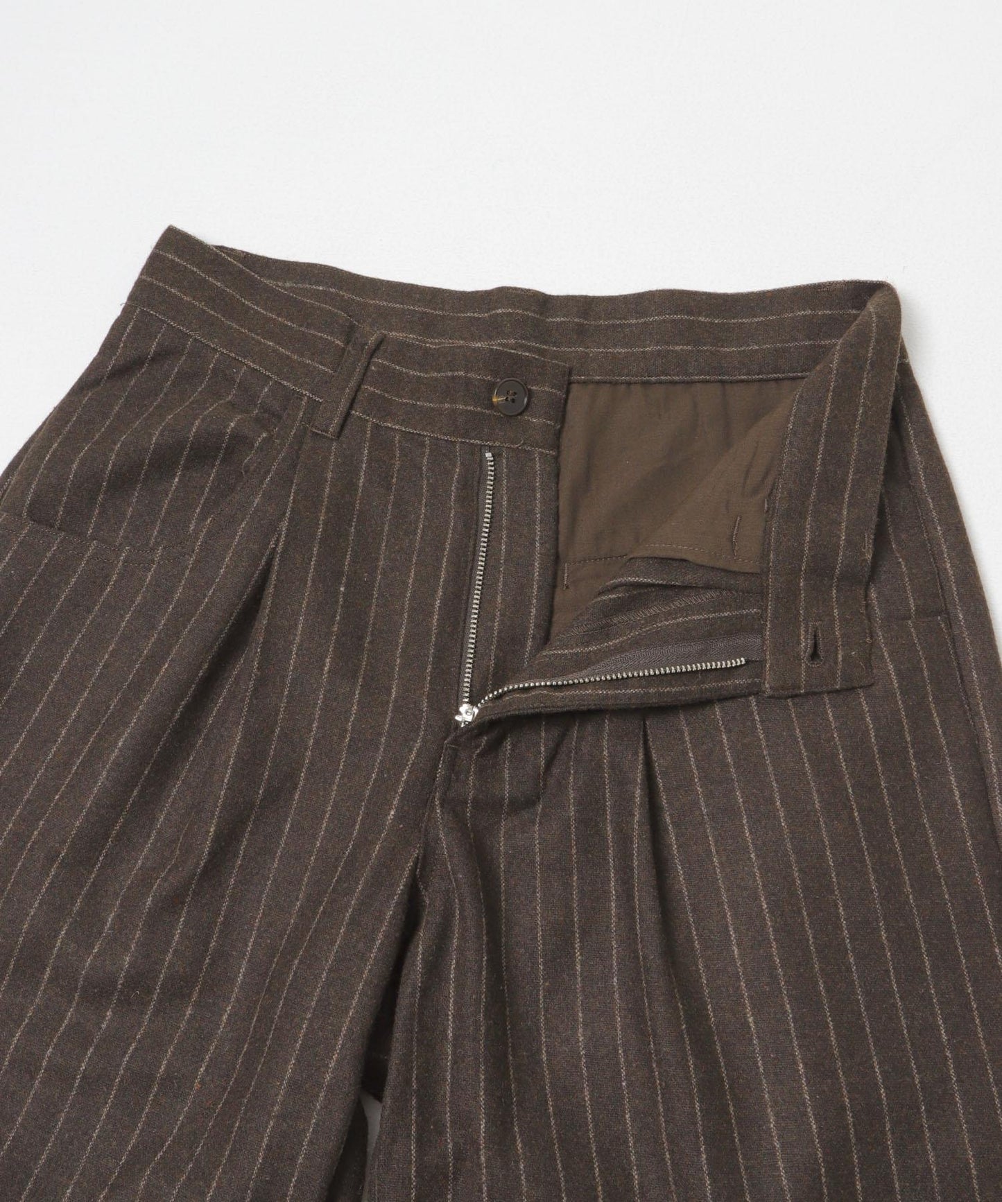 羊毛混紡弧形口袋直筒褲