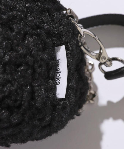 x BASICKS 仿羊羔絨熊造型包