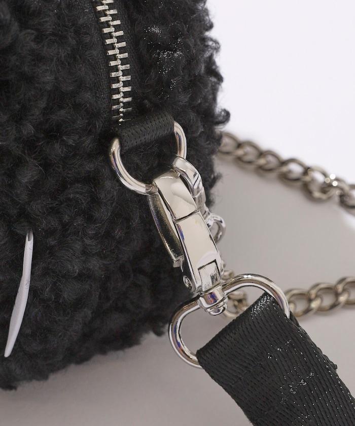 x BASICKS 仿羊羔絨熊造型包