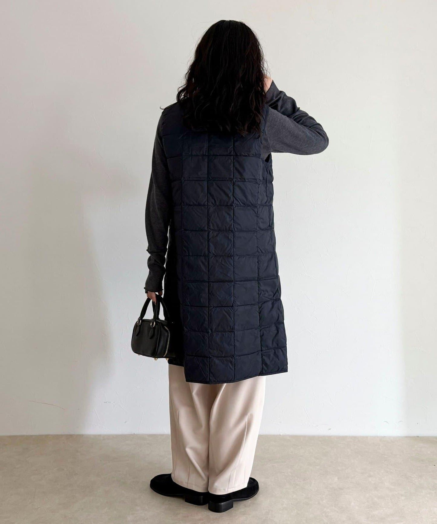 【TAION】V領長款羽絨馬甲