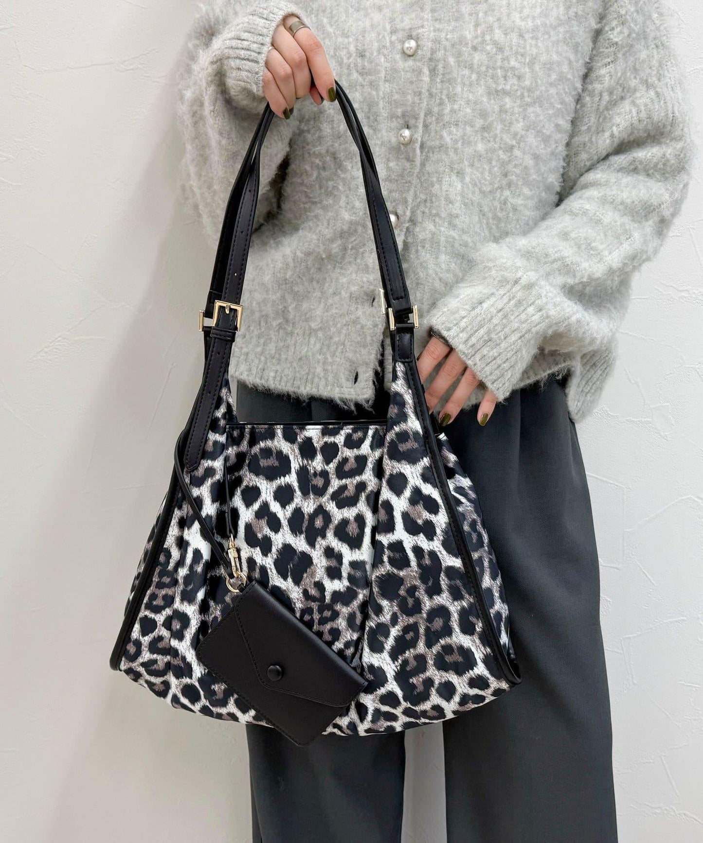 防潑水帶扣尼龍單肩包