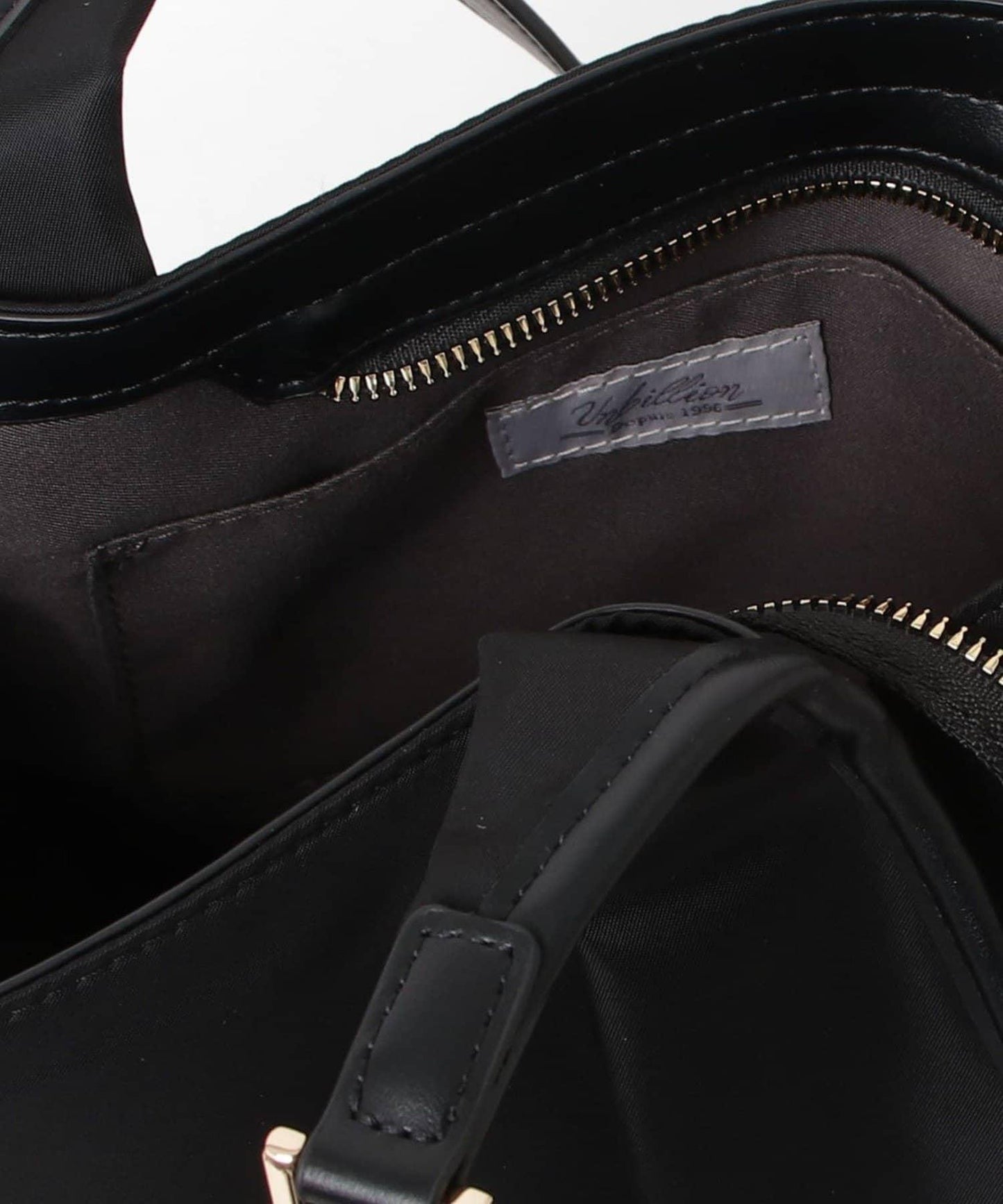 防潑水帶扣尼龍單肩包