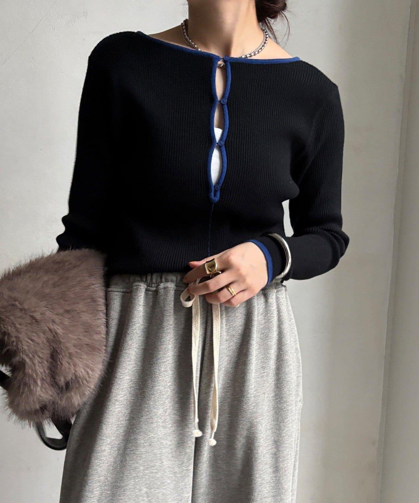 前後兩穿拼色羅紋針織衫