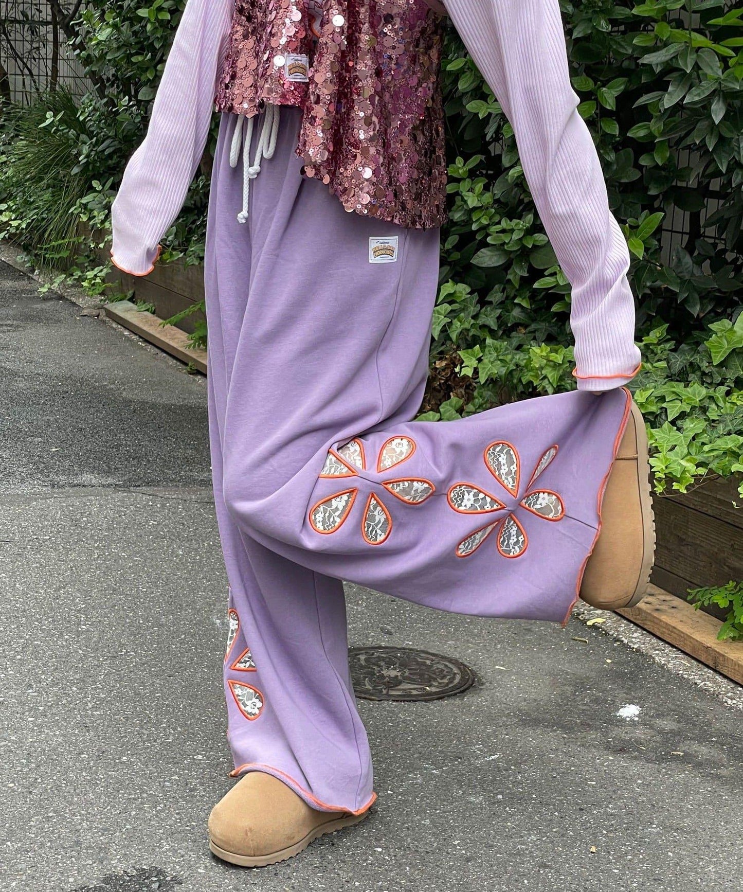 【HELLO.SANFRANCISCO/ハローサンフランシスコ】花卉剪裁寬鬆衛褲