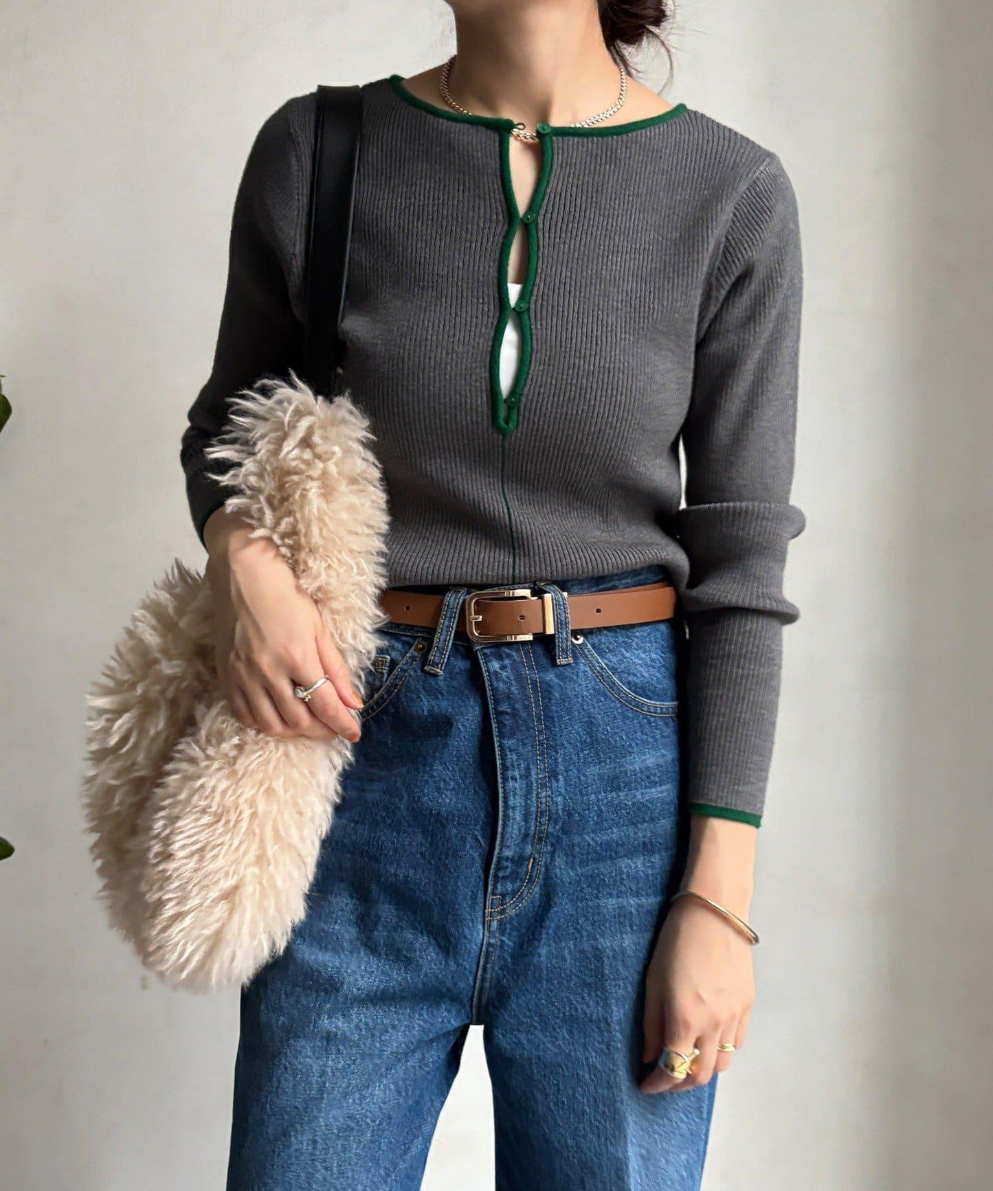 前後兩穿拼色羅紋針織衫