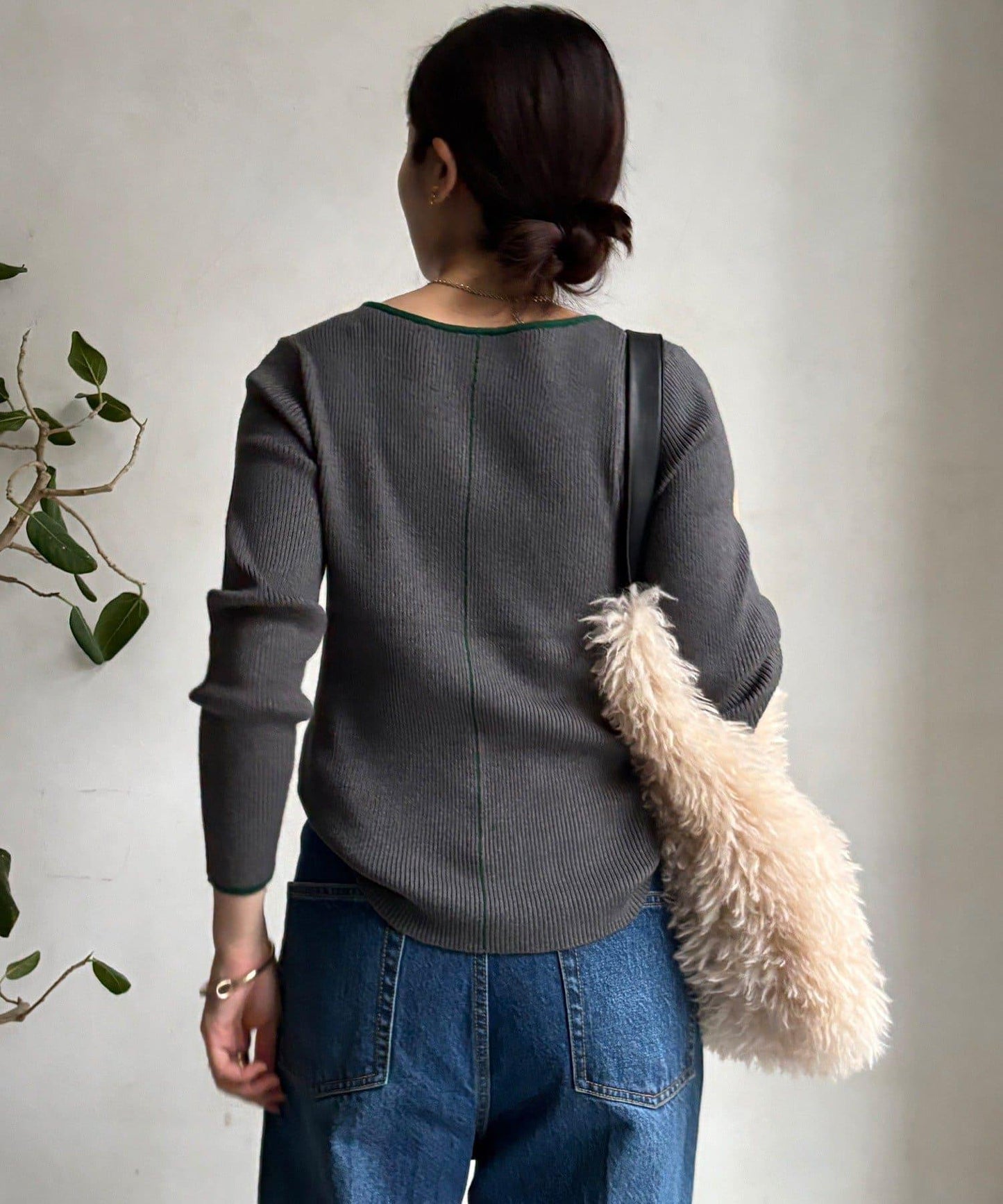 前後兩穿拼色羅紋針織衫