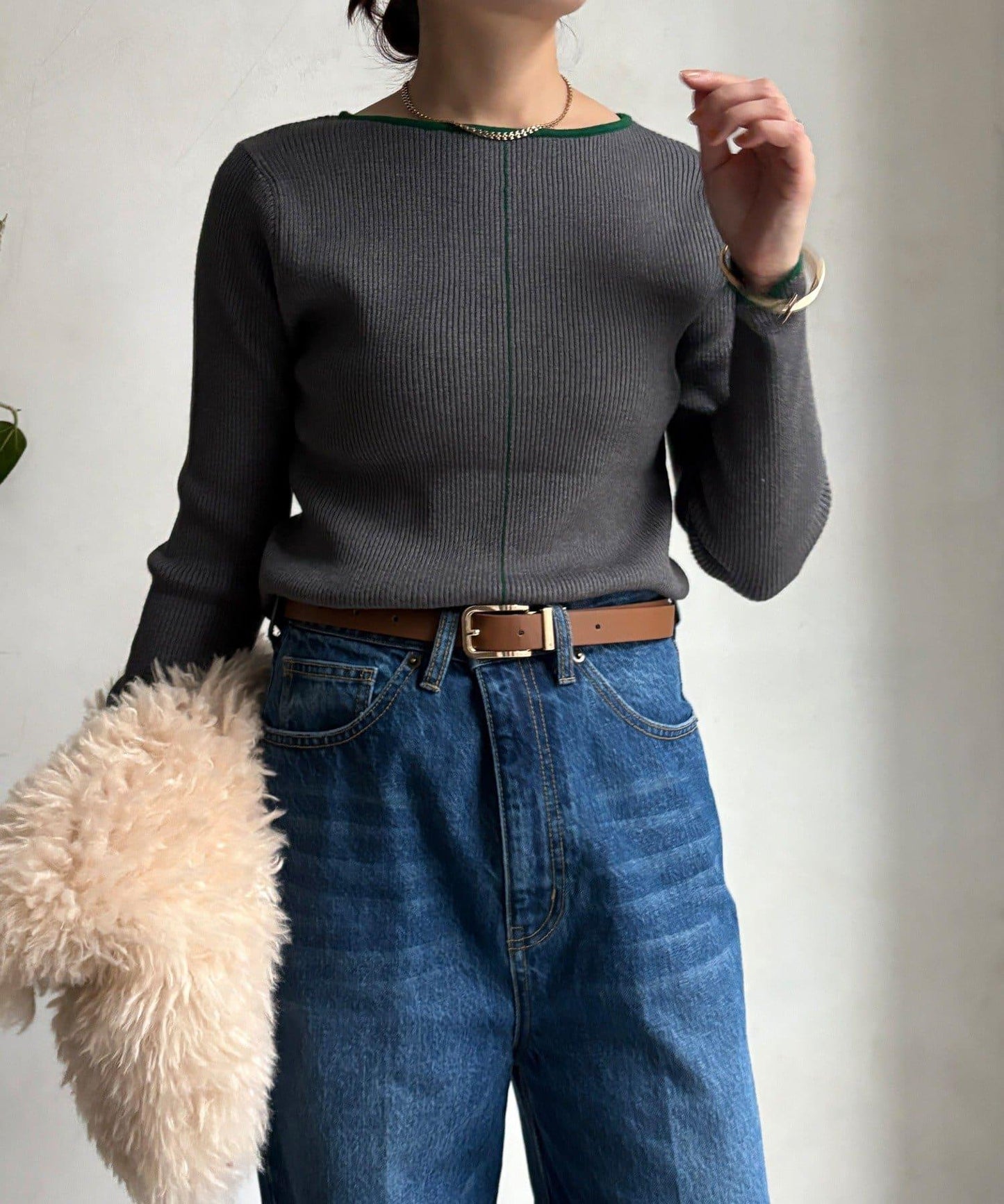 前後兩穿拼色羅紋針織衫