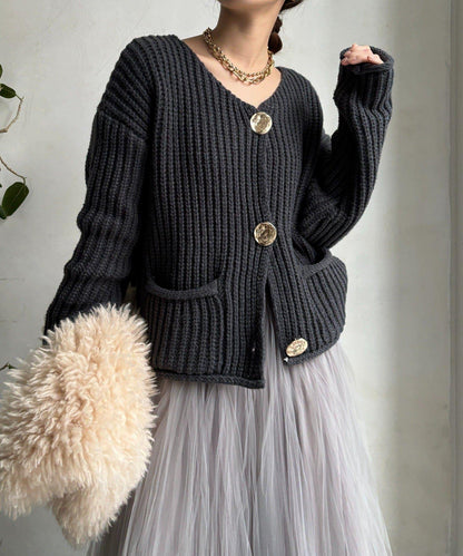 金屬大紐扣粗針織開衫