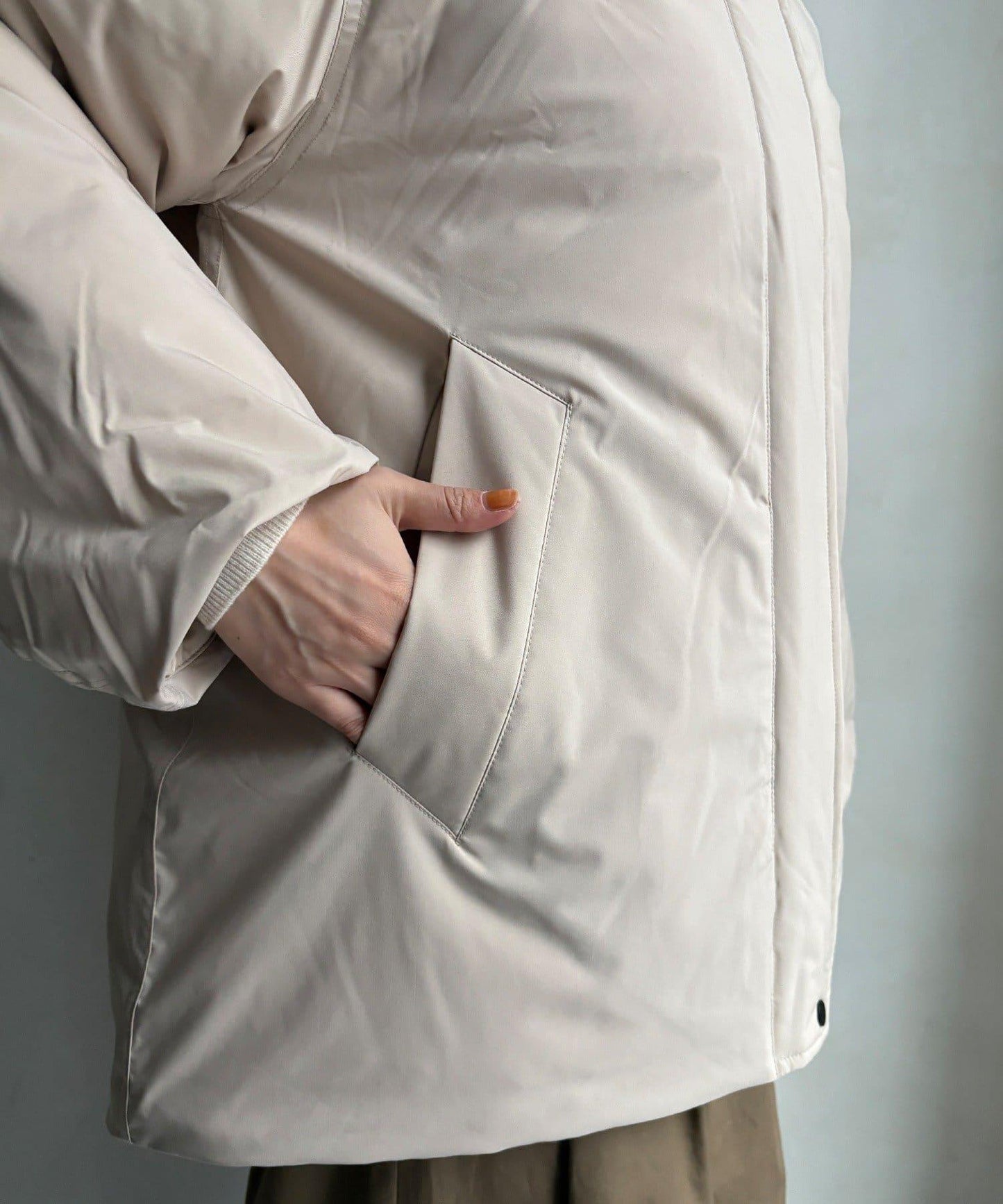 薄膜塔夫綢連帽羽絨服