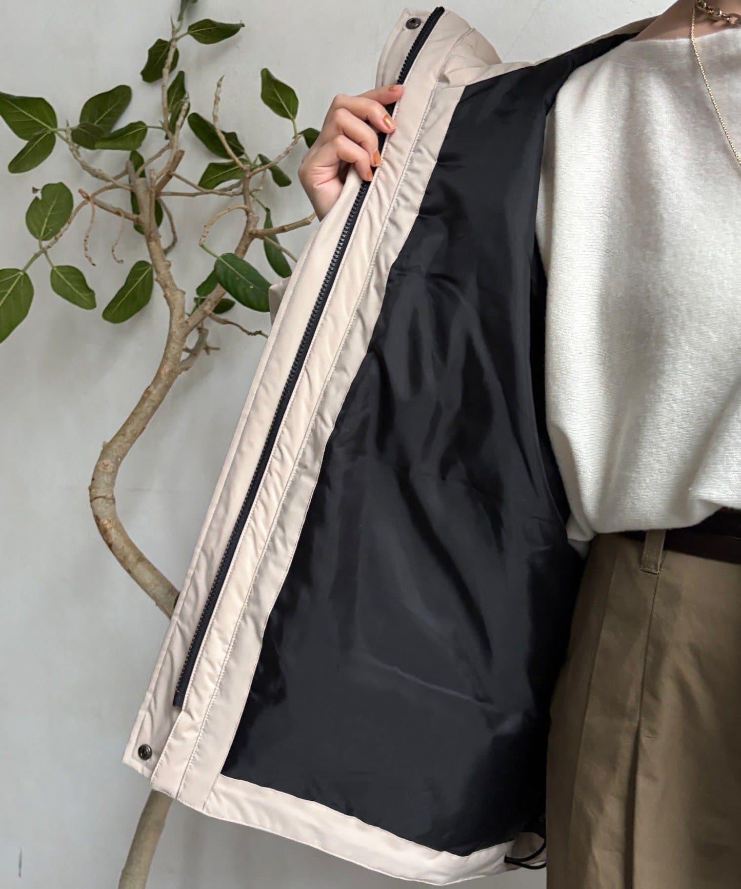 薄膜塔夫綢連帽羽絨服