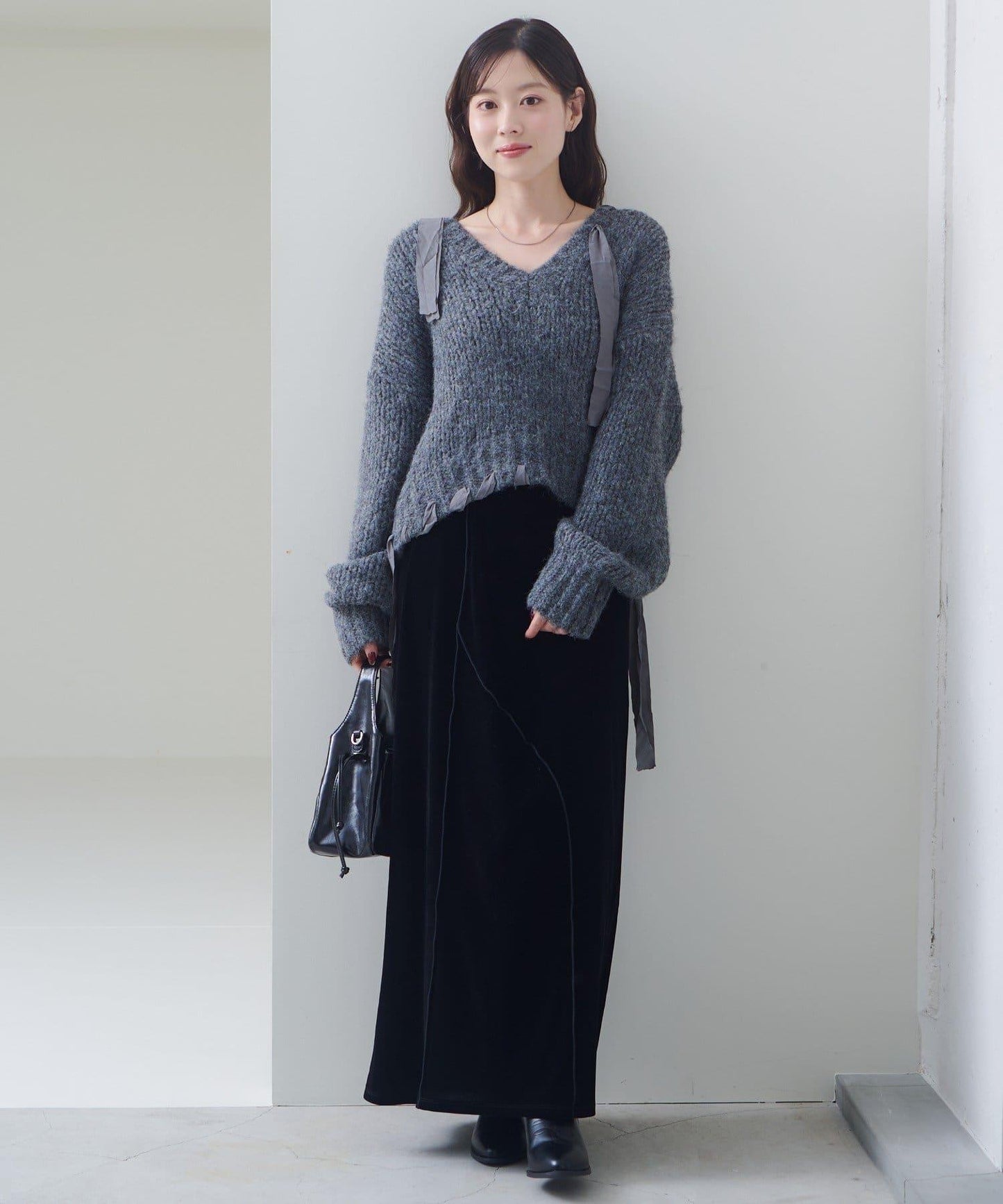 蝴蝶結帶裝飾低領短款針織衫