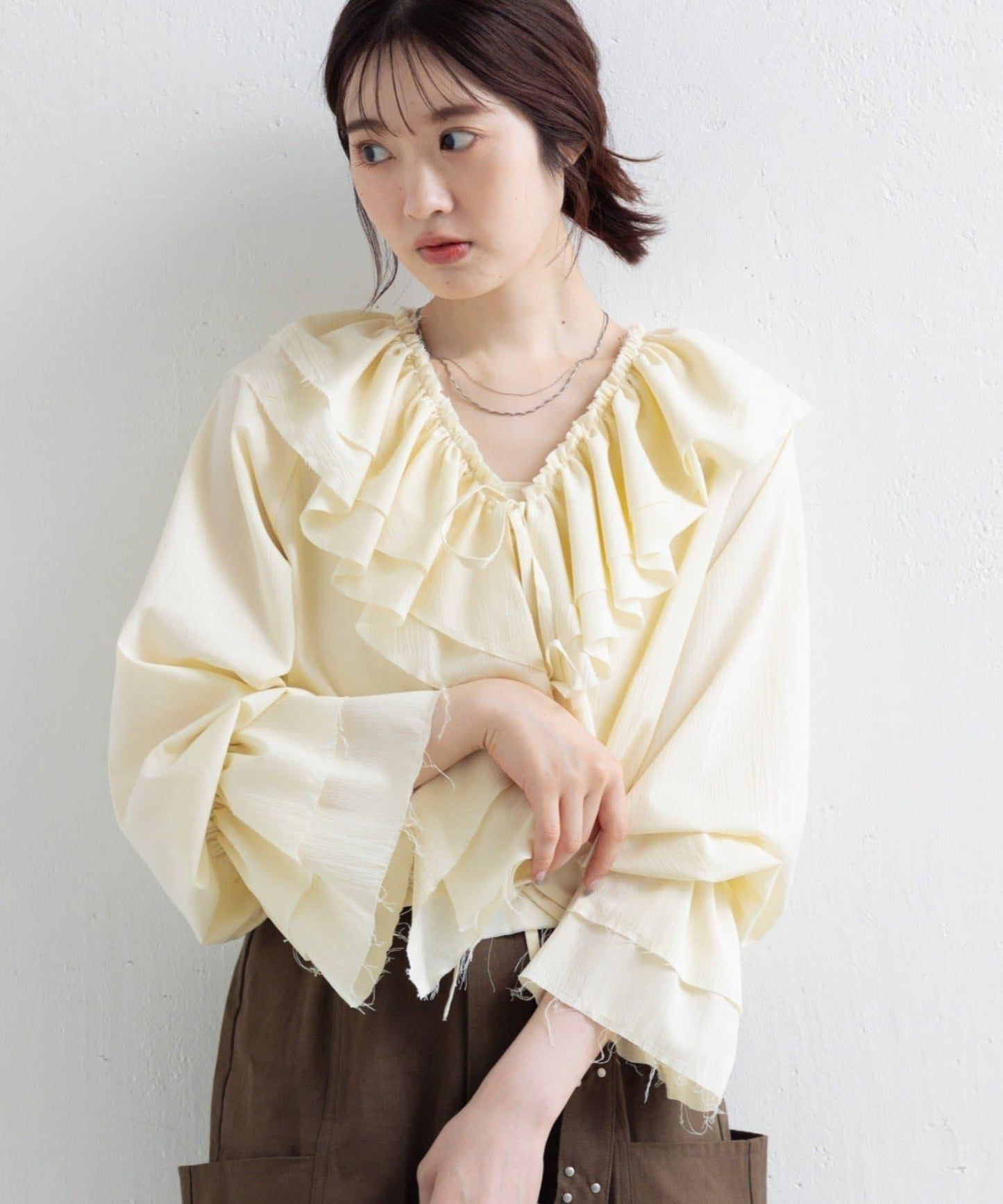 【Kastane】荷葉邊蝴蝶結襯衫