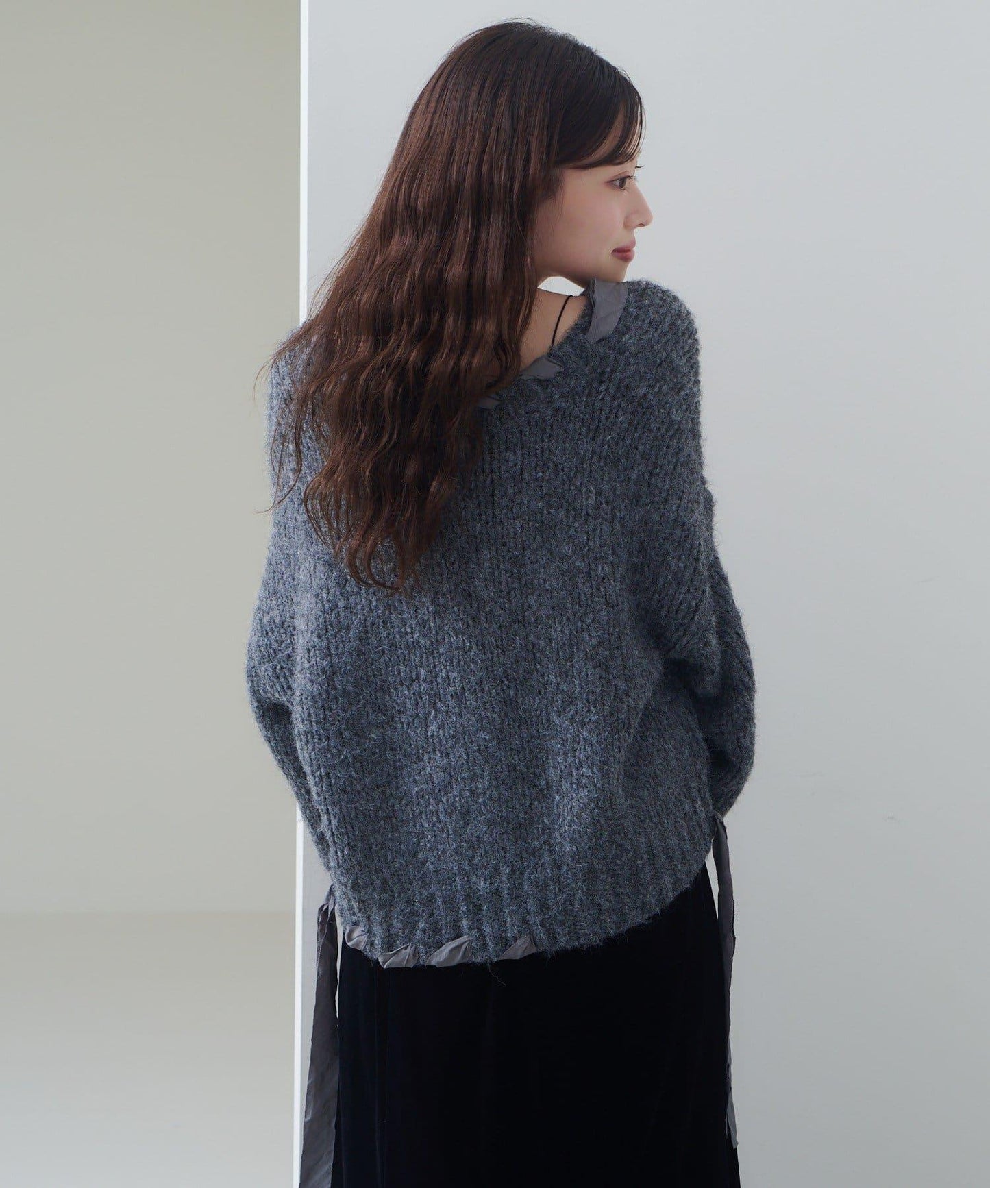 蝴蝶結帶裝飾低領短款針織衫