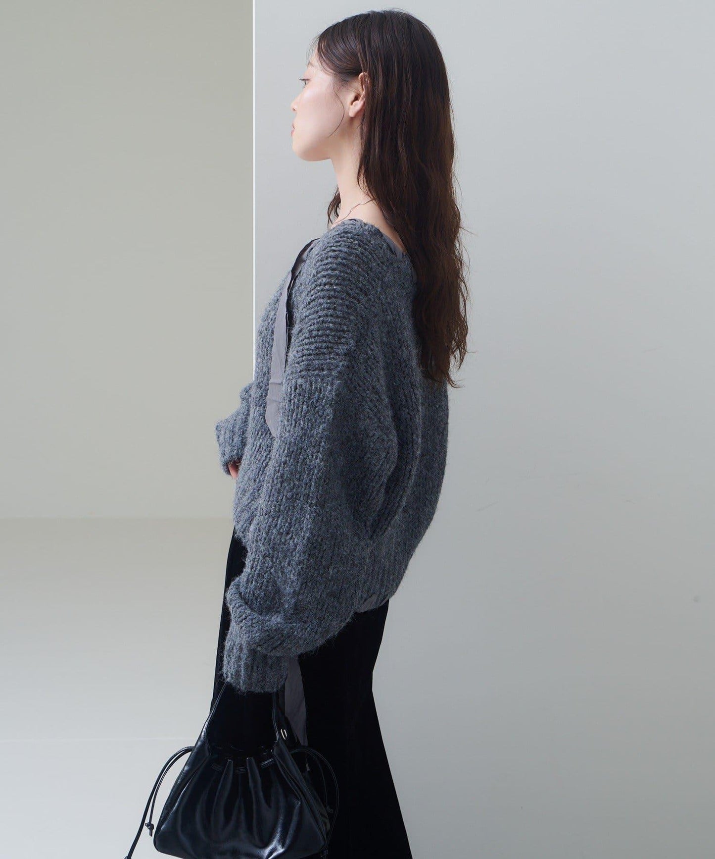 蝴蝶結帶裝飾低領短款針織衫