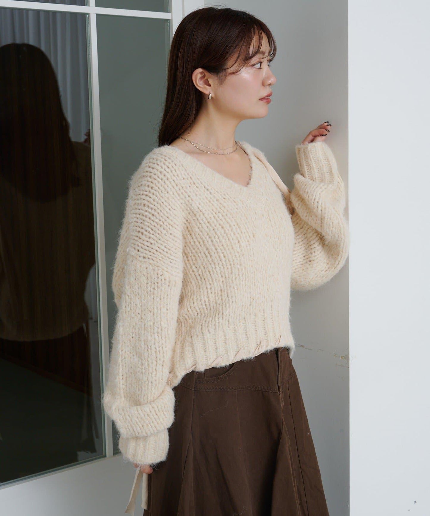 蝴蝶結帶裝飾低領短款針織衫