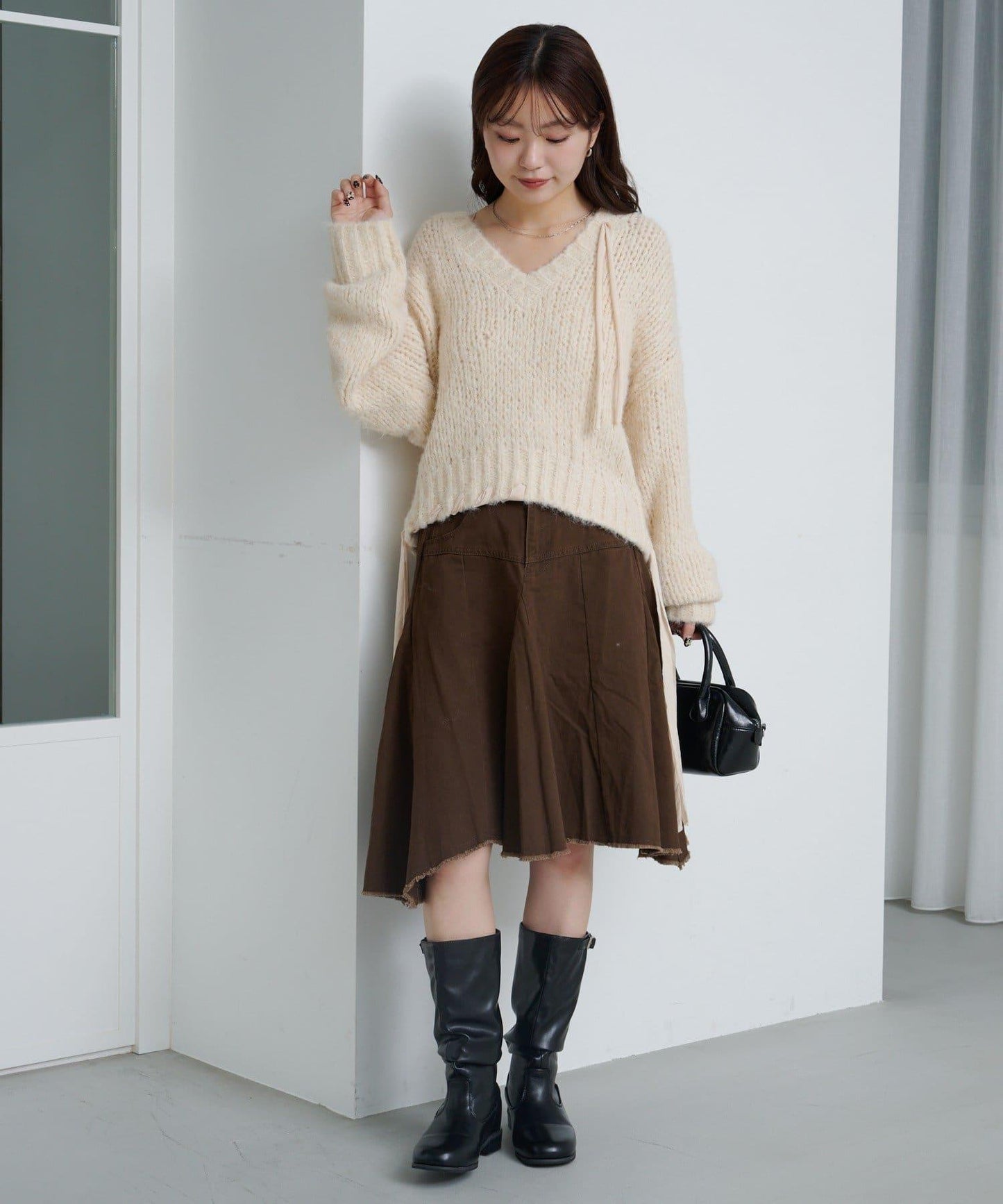 蝴蝶結帶裝飾低領短款針織衫