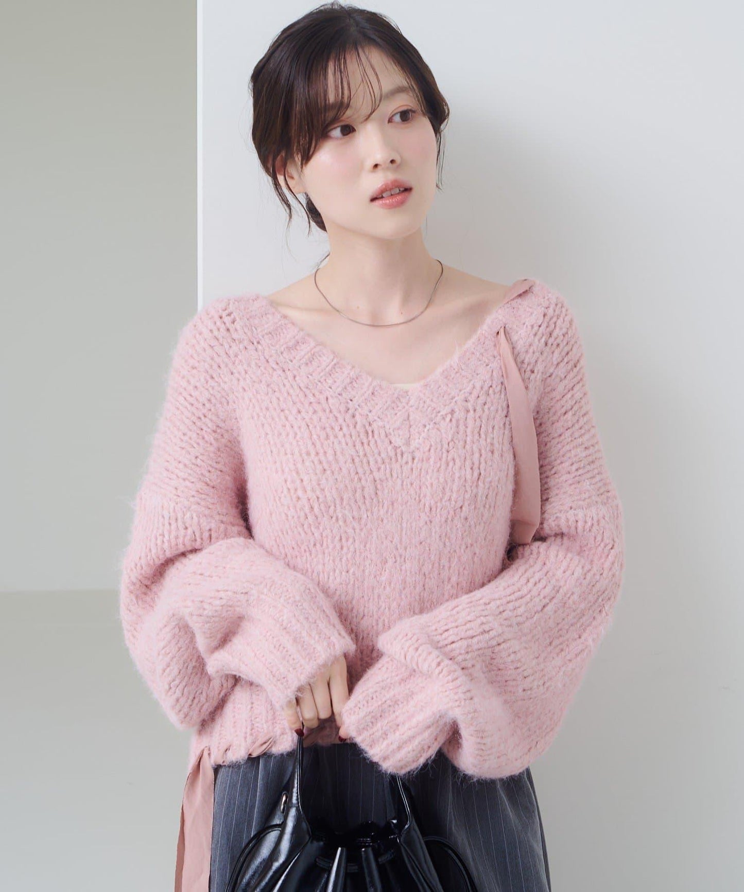 蝴蝶結帶裝飾低領短款針織衫