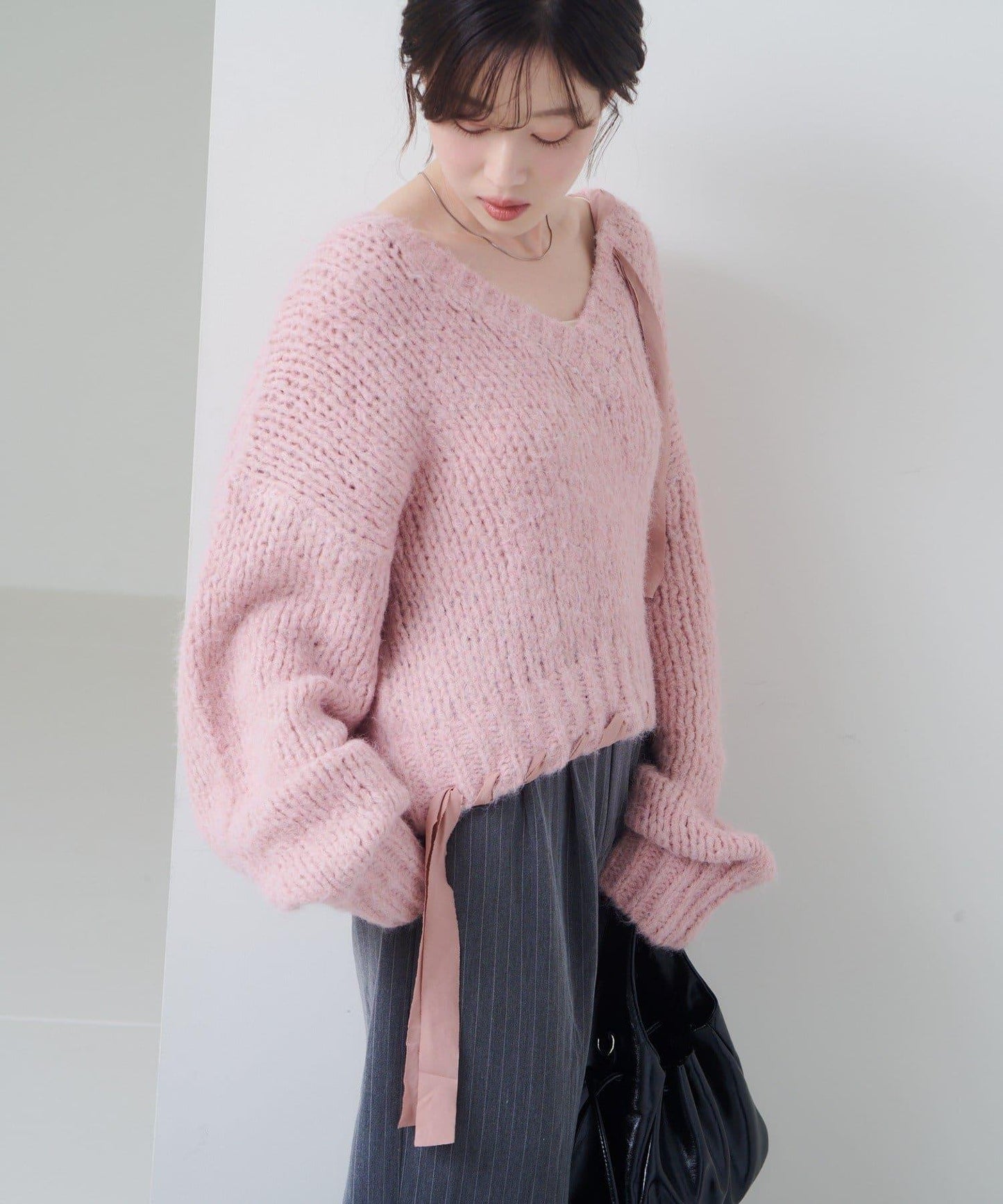 蝴蝶結帶裝飾低領短款針織衫