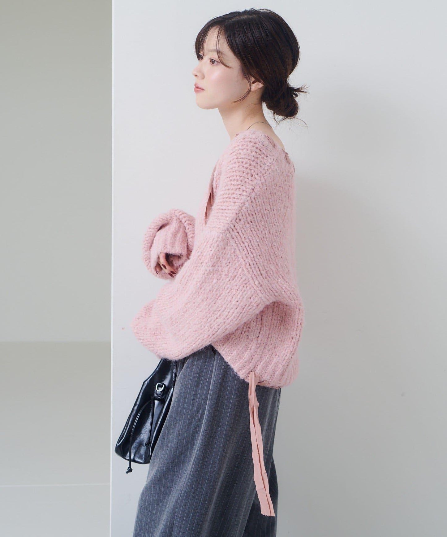 蝴蝶結帶裝飾低領短款針織衫