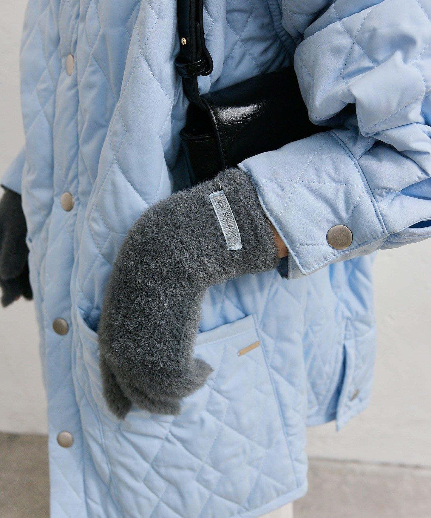 帶吊牌針織手套