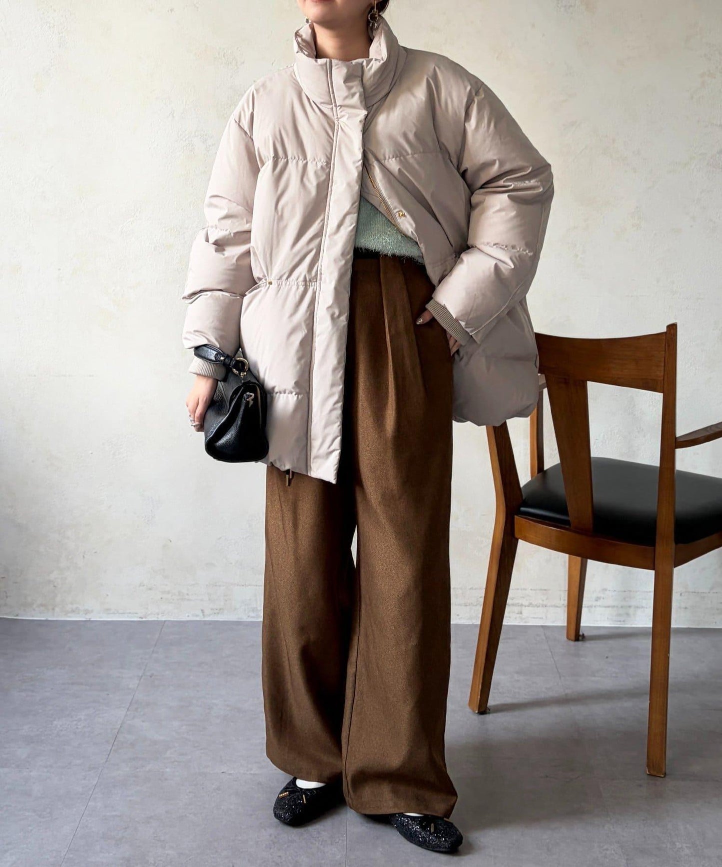 高領中款羽絨服