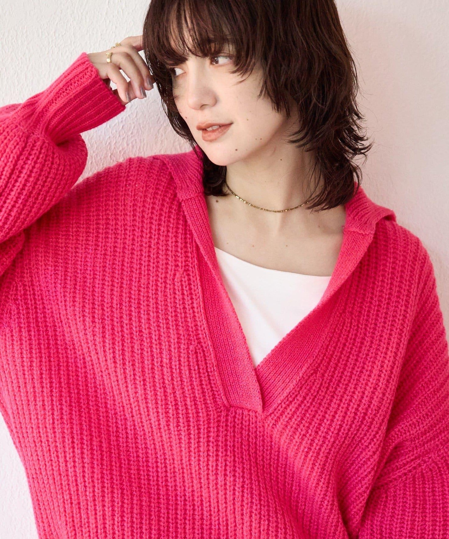 【營造輕盈穿搭感】混色開領針織衫