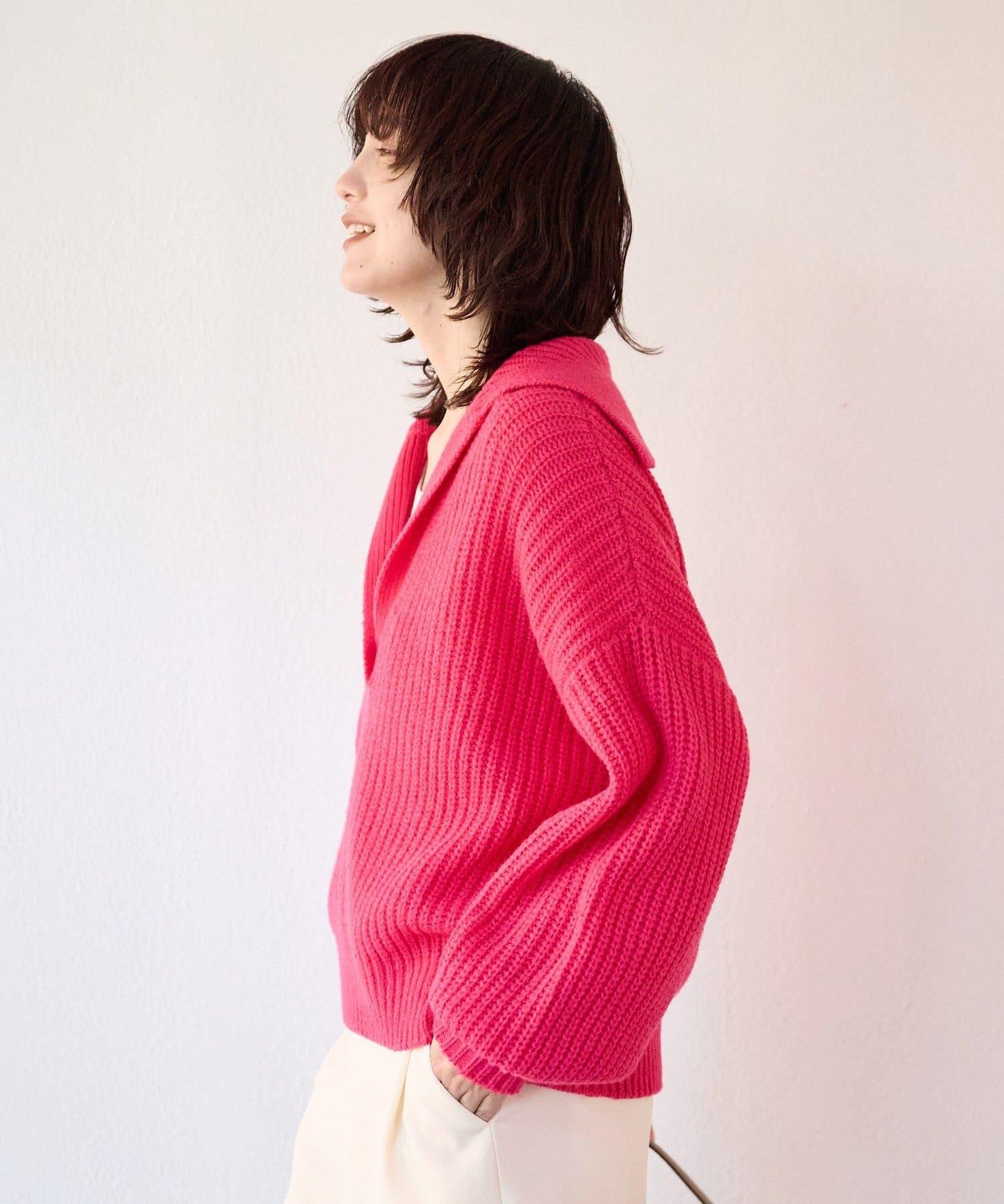 【營造輕盈穿搭感】混色開領針織衫