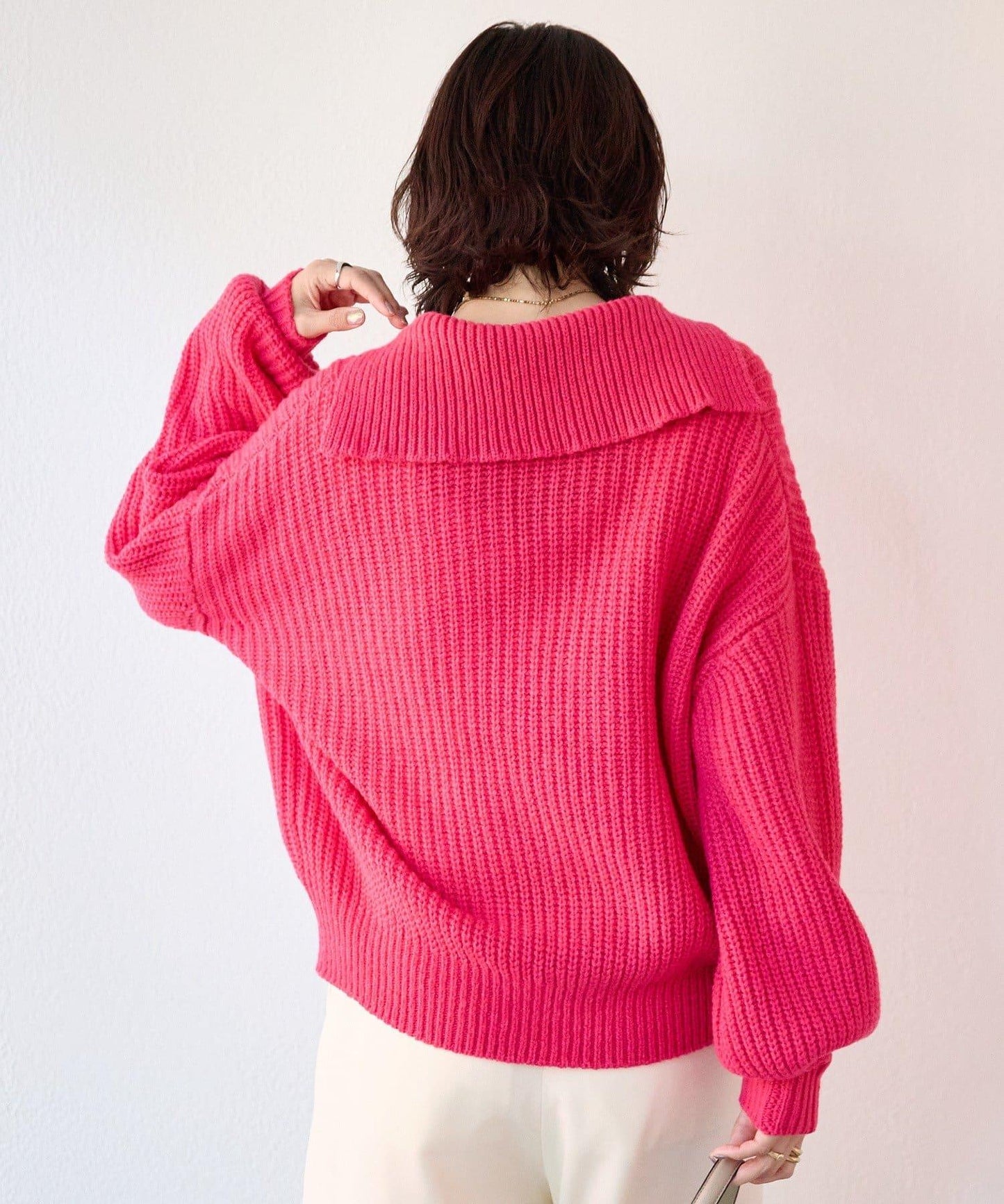 【營造輕盈穿搭感】混色開領針織衫