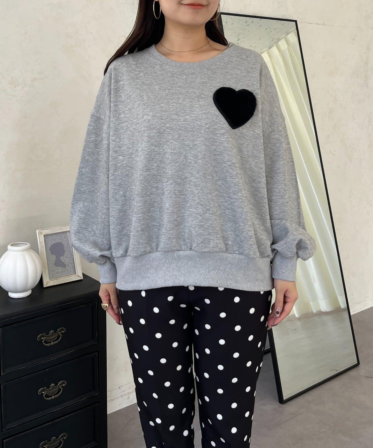 毛絨愛心圖案衛衣