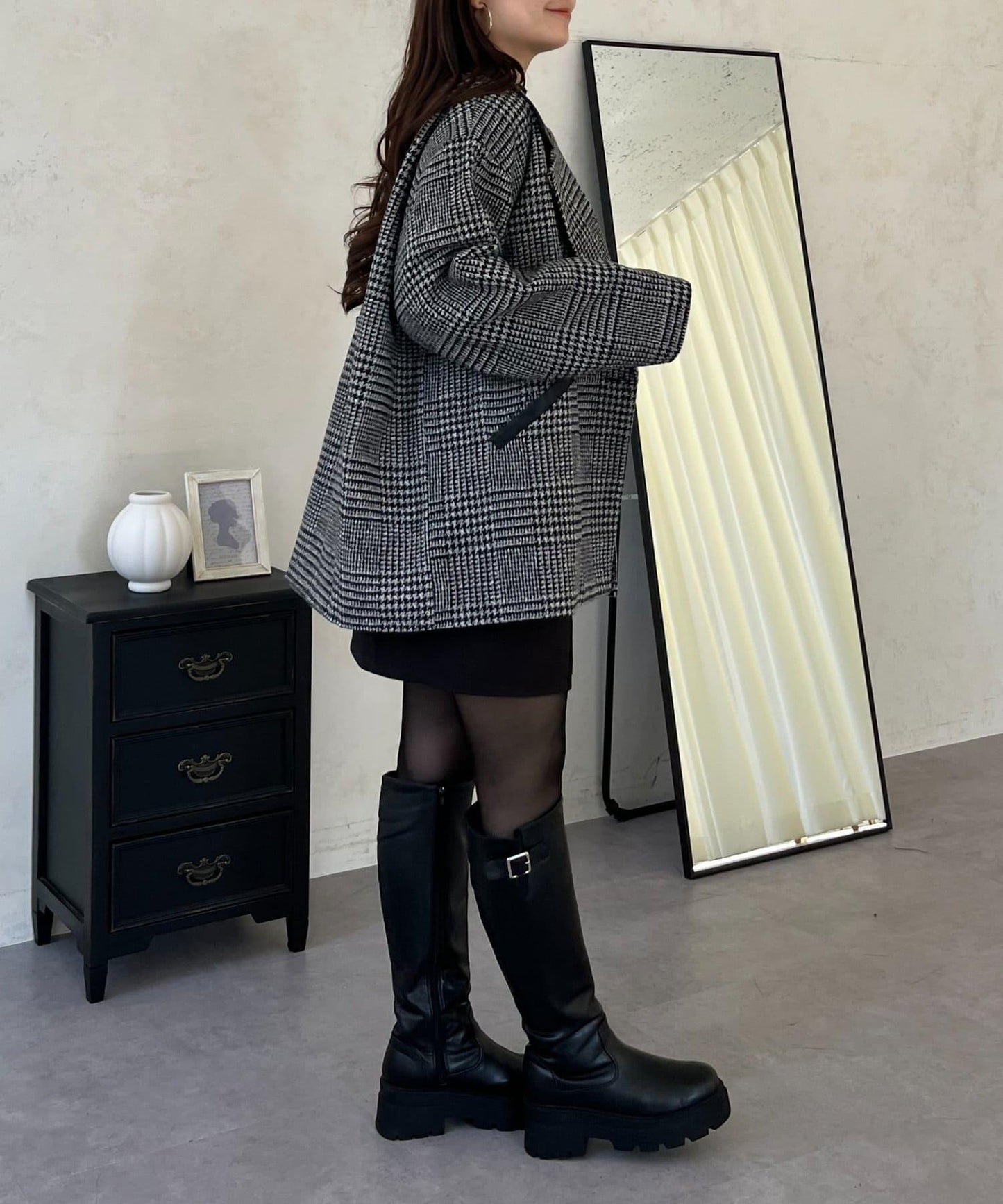 皮革領拼接內襯絎縫格紋大衣