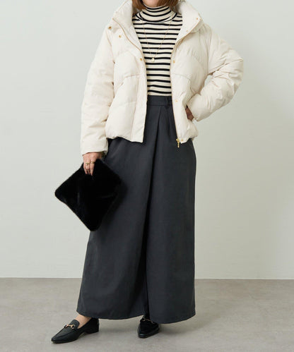 輕盈易穿彈力高領純羽絨服