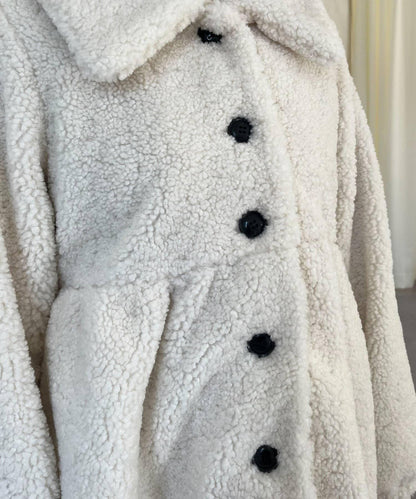 荷葉邊羊羔絨大衣