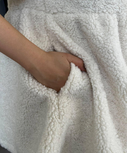 荷葉邊羊羔絨大衣