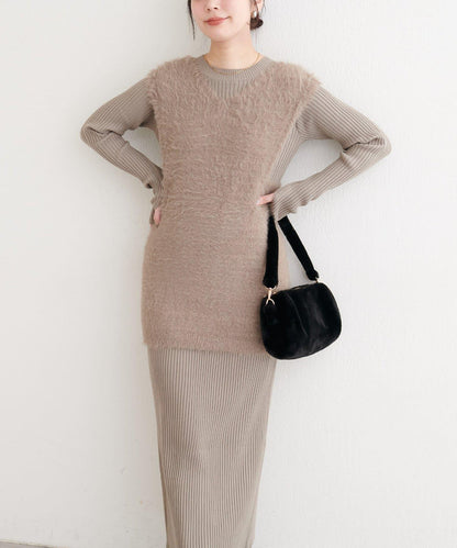 〈osono〉亮片羽毛針織背心×羅紋連衣裙