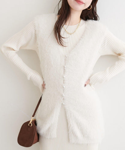 〈osono〉亮片羽毛針織背心×羅紋連衣裙