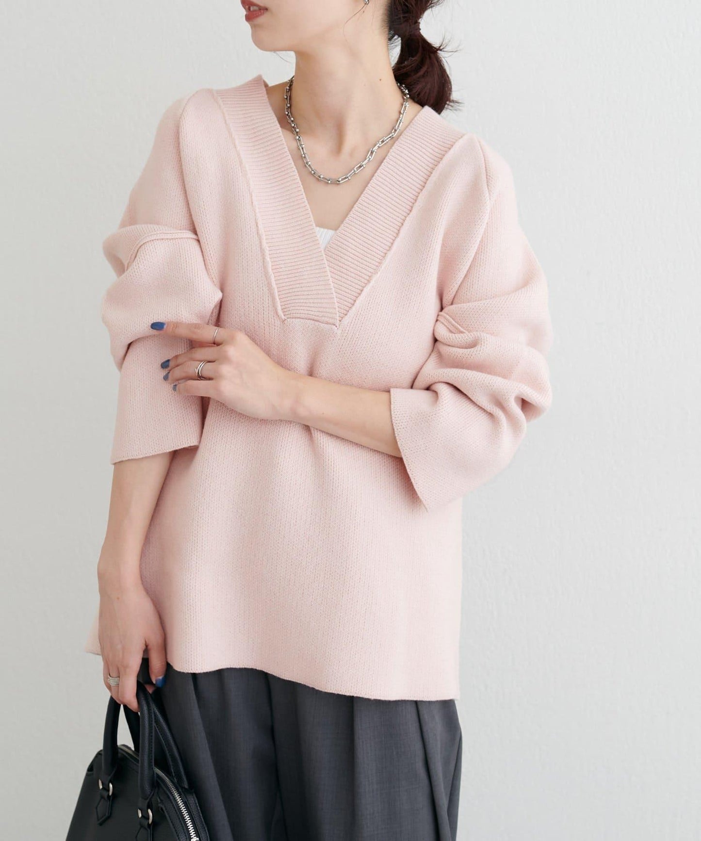 羊毛混紡提花拼接袖套頭衫