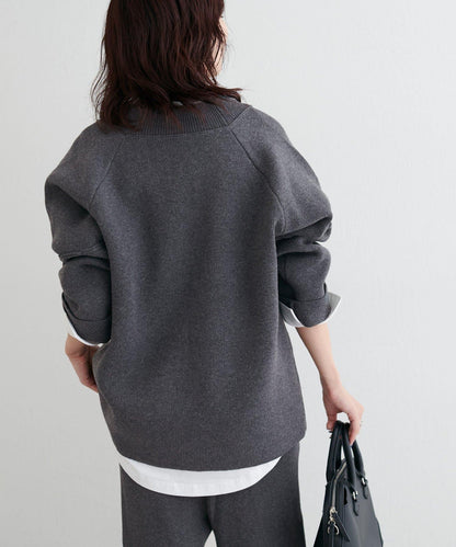 羊毛混紡提花拼接袖套頭衫