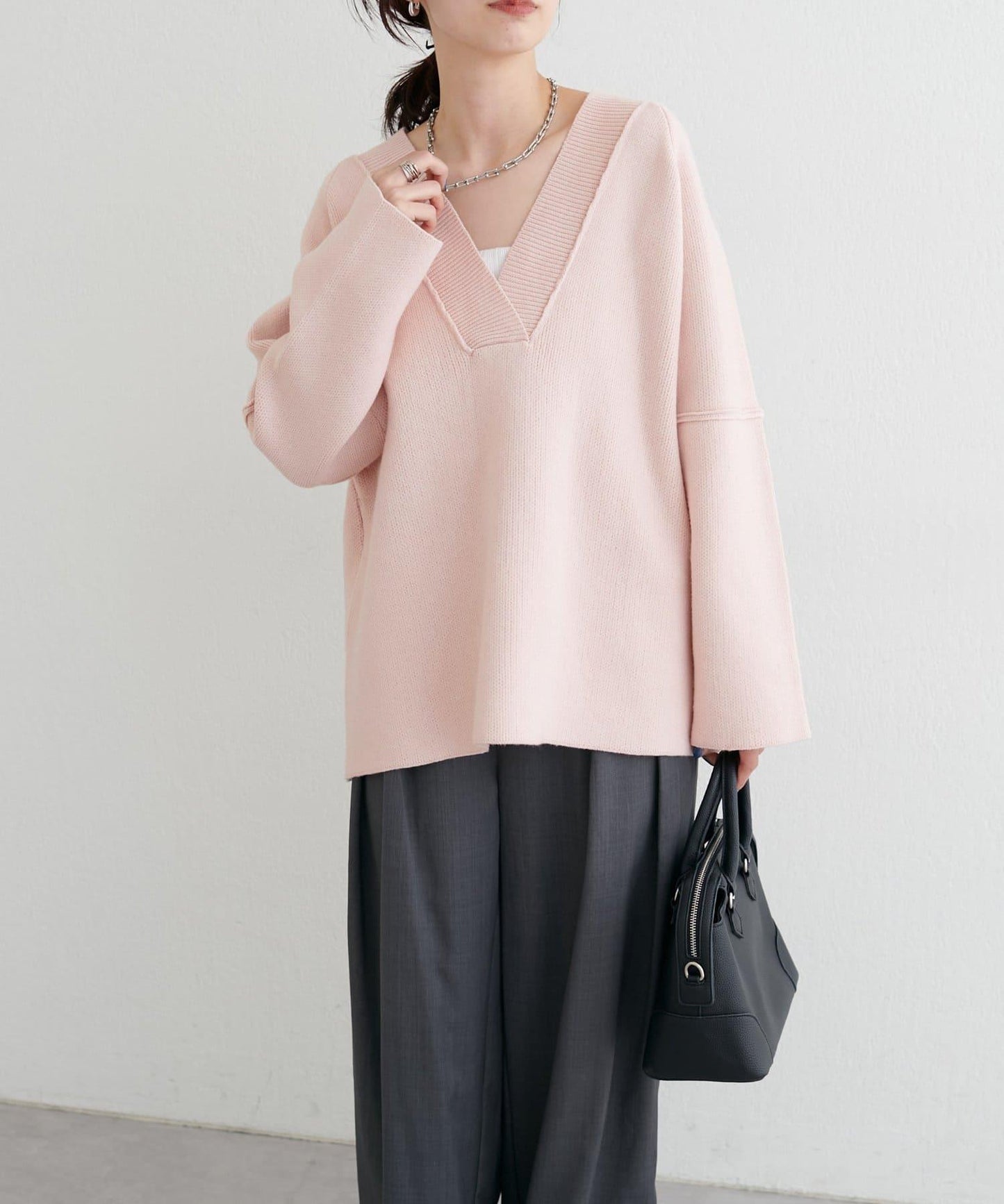 羊毛混紡提花拼接袖套頭衫