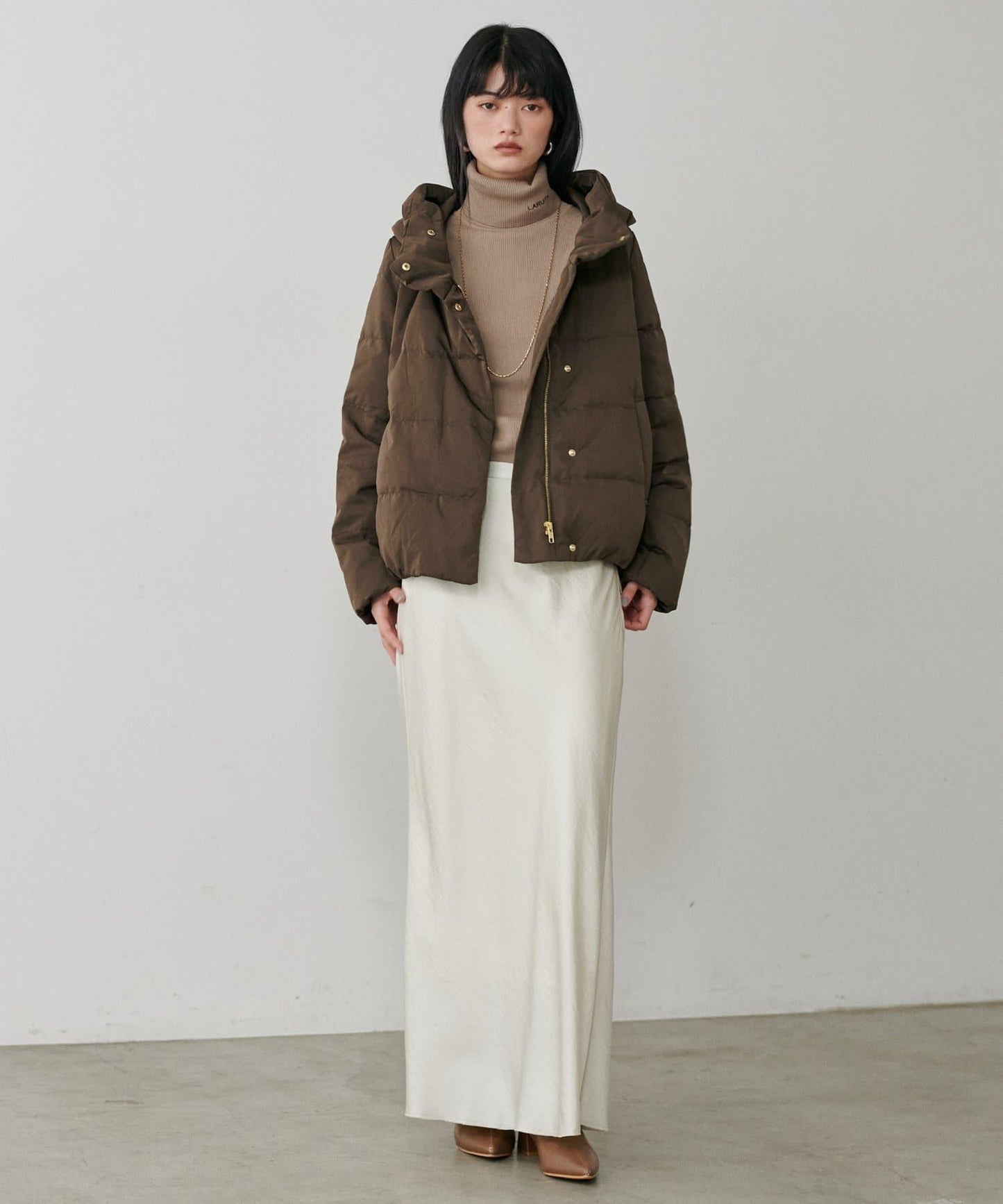 桃皮絨羽絨大衣