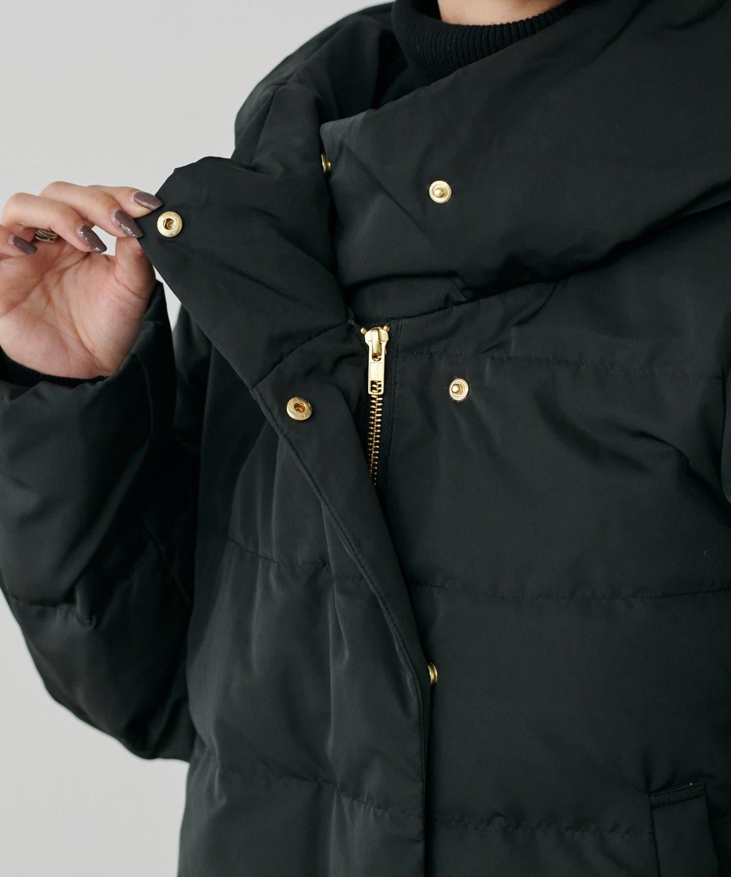 桃皮絨羽絨大衣