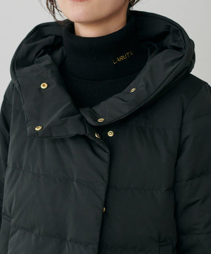 桃皮絨羽絨大衣