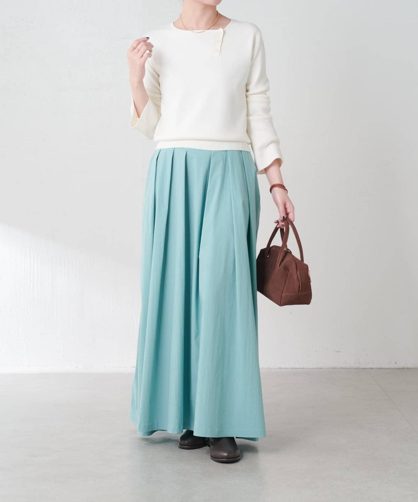 【順滑觸感】斜釦針織衫