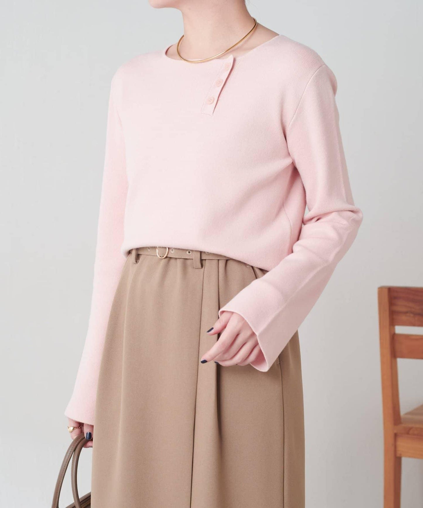 【順滑觸感】斜釦針織衫