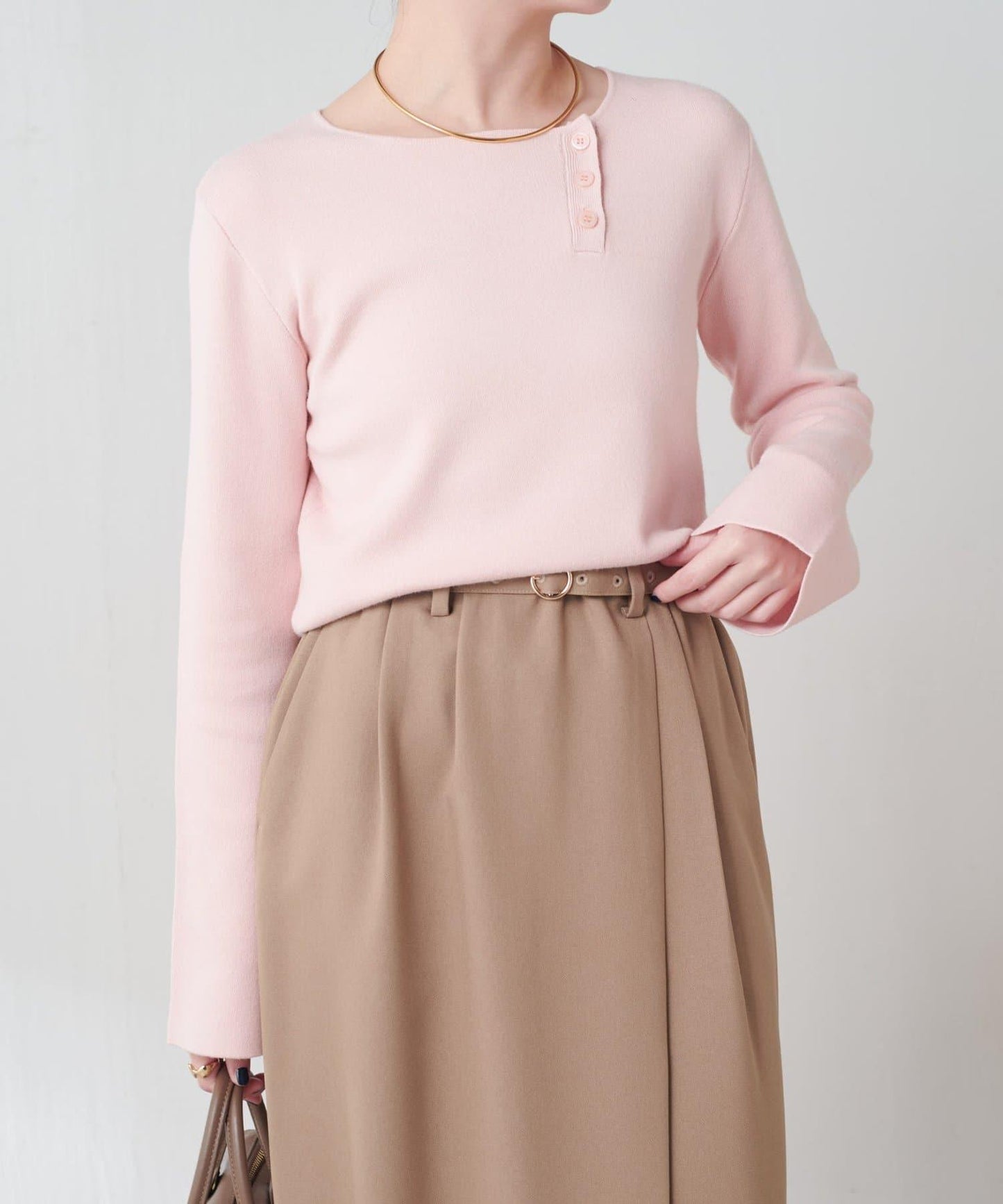 【順滑觸感】斜釦針織衫